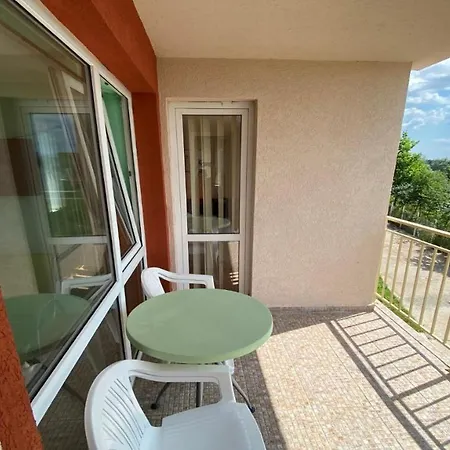 Apartman Bratanov Sunny Noks Napospart
