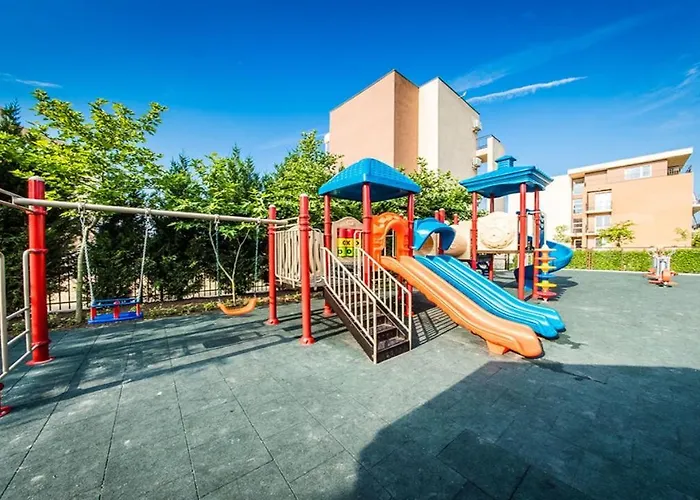 Bratanov Sunny Noks ساني بيتش