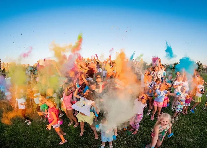 Bratanov Sunny Noks * ساني بيتش