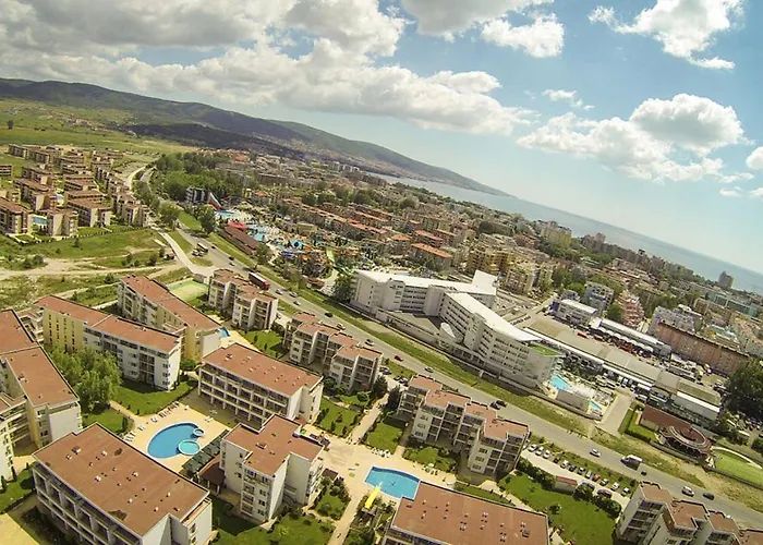 Bratanov Sunny Noks ساني بيتش