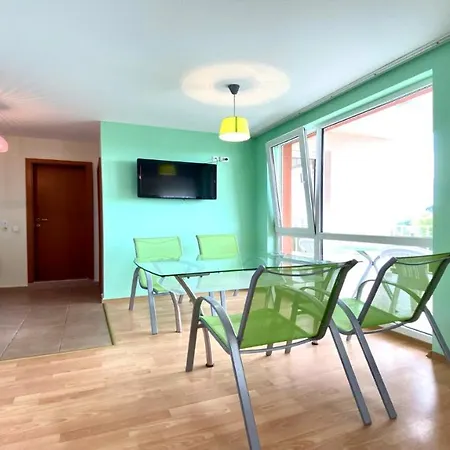 Bratanov Sunny Noks * Slantschew brjag