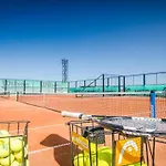 Bratanov Sunny Noks *