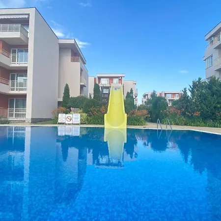Apartament Bratanov Sunny