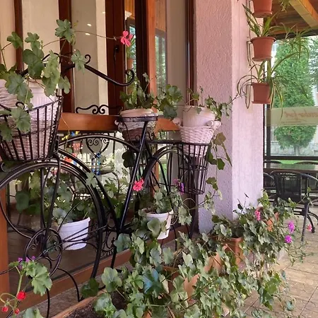 Bratanov Sunny Apartament Słoneczny Brzeg